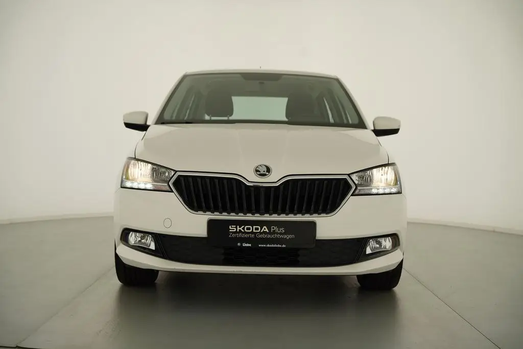 Photo 1 : Skoda Fabia 2021 Petrol