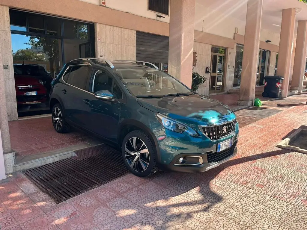 Photo 1 : Peugeot 2008 2018 Diesel