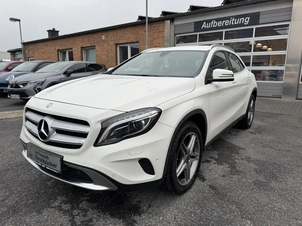 Photo 1 : Mercedes-benz Classe Gla 2016 Petrol