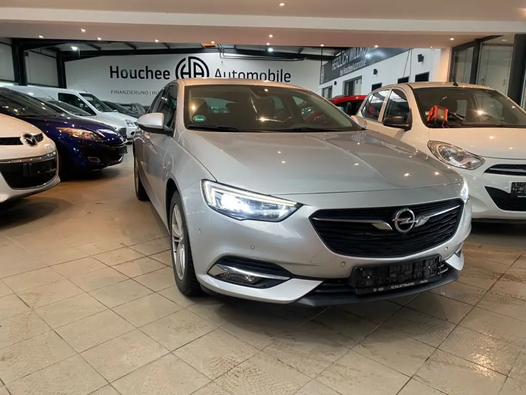 Photo 1 : Opel Insignia 2018 Diesel