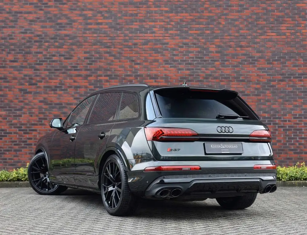 Photo 1 : Audi Sq7 2023 Essence