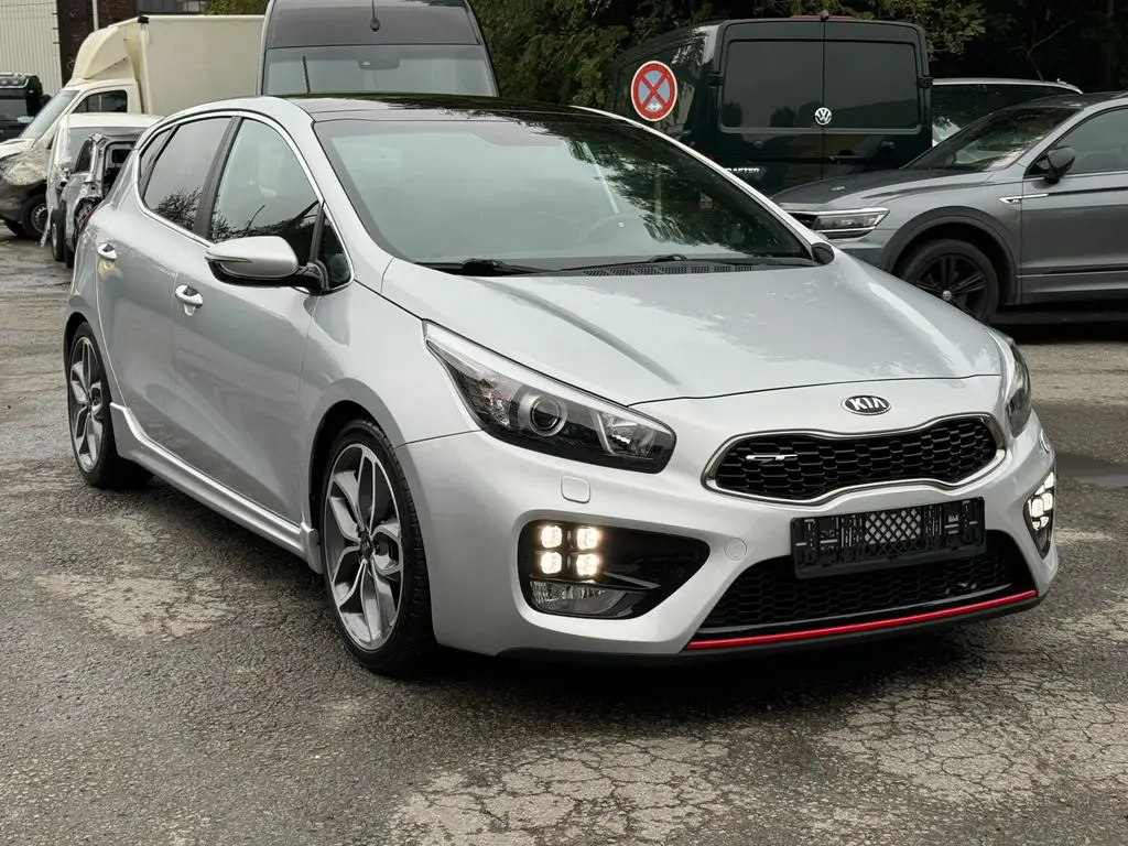 Photo 1 : Kia Ceed 2016 Petrol