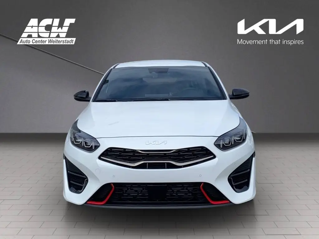 Photo 1 : Kia Proceed 2024 Essence