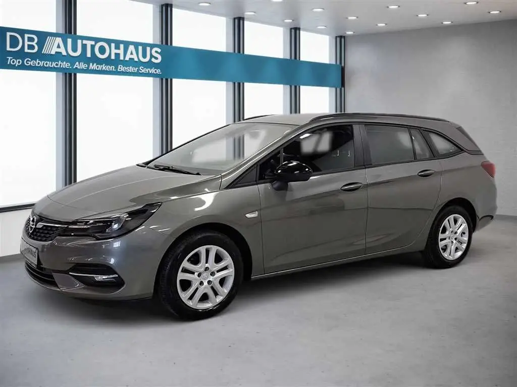 Photo 1 : Opel Astra 2021 Essence