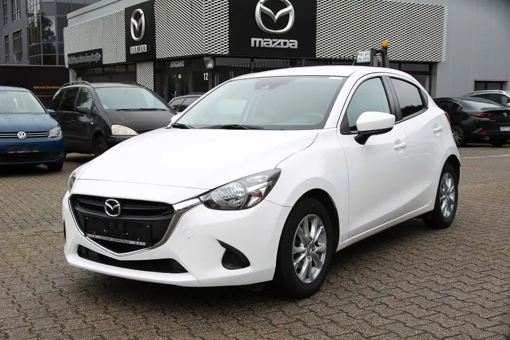 Photo 1 : Mazda 2 2019 Petrol