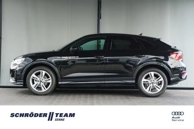 Photo 1 : Audi Q3 2023 Diesel