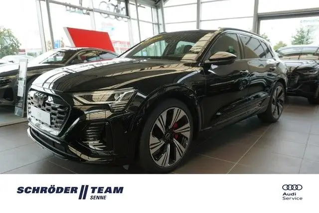 Photo 1 : Audi Q8 2023 Non renseigné