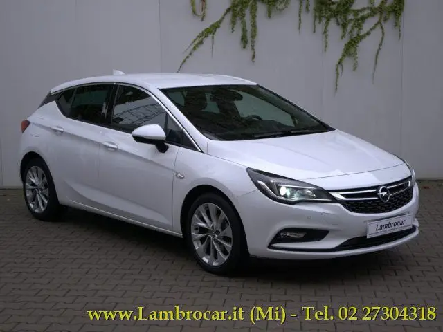 Photo 1 : Opel Astra 2016 Essence