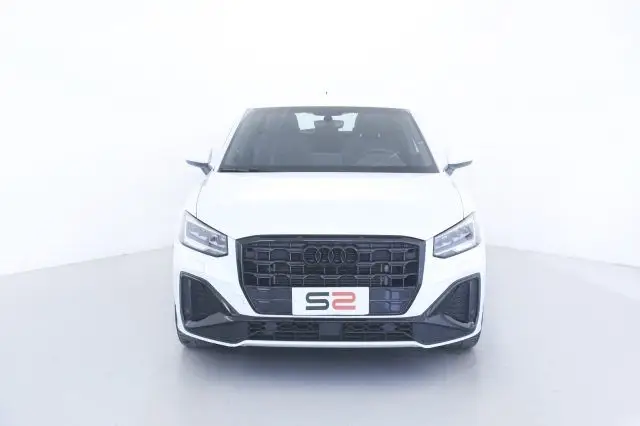 Photo 1 : Audi Q2 2022 Essence