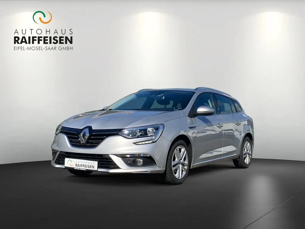 Photo 1 : Renault Megane 2020 Essence