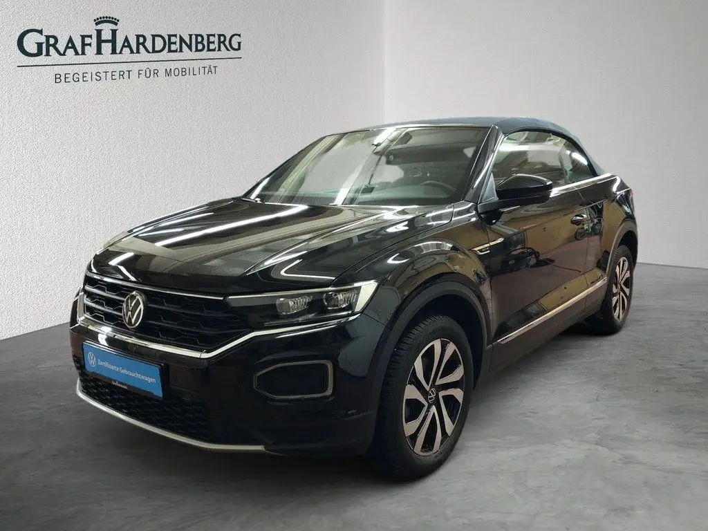 Photo 1 : Volkswagen T-roc 2021 Essence