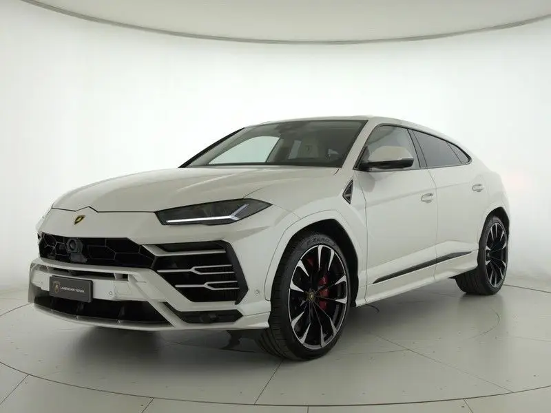 Photo 1 : Lamborghini Urus 2021 Autres