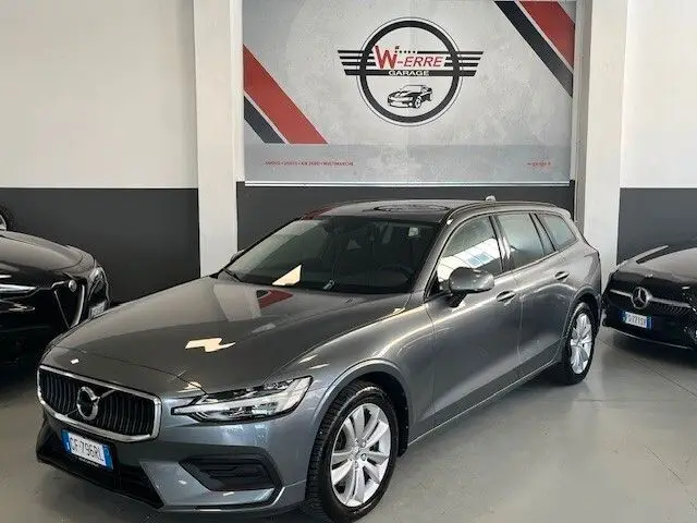 Photo 1 : Volvo V60 2021 Hybride