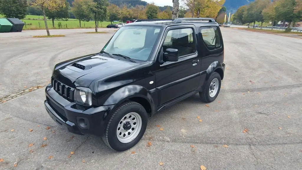 Photo 1 : Suzuki Jimny 2018 Petrol