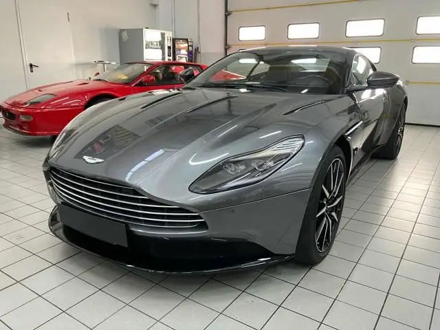 Photo 1 : Aston Martin Db11 2017 Essence