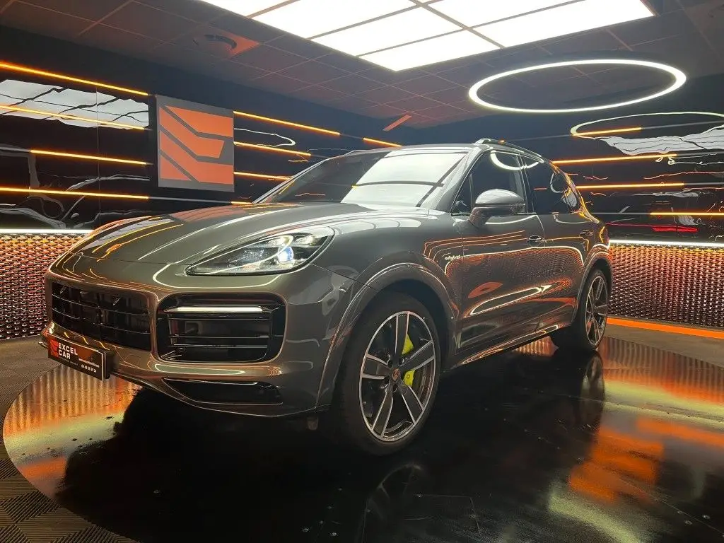 Photo 1 : Porsche Cayenne 2020 Hybrid