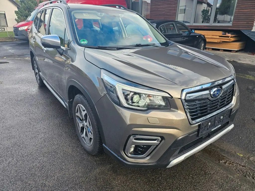 Photo 1 : Subaru Forester 2020 Hybride