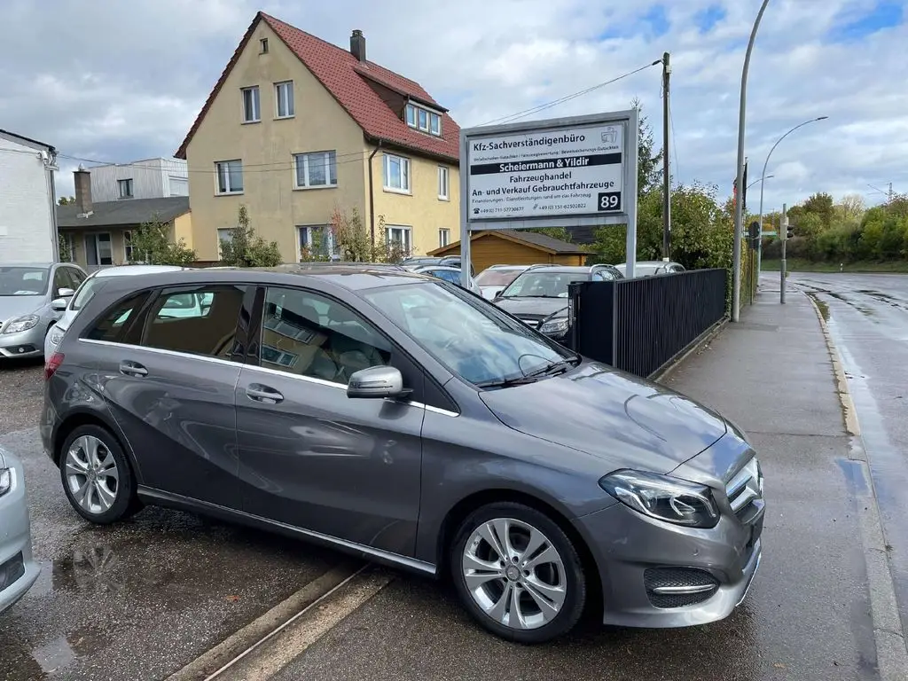 Photo 1 : Mercedes-benz Classe B 2016 Essence