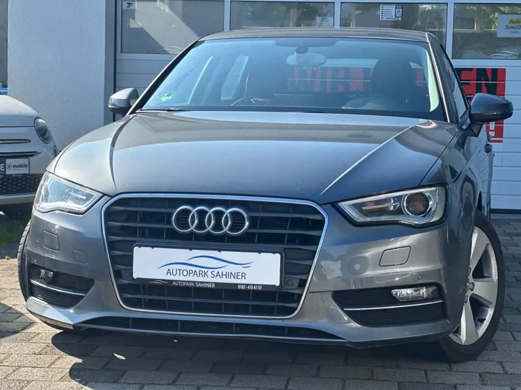 Photo 1 : Audi A3 2015 Petrol