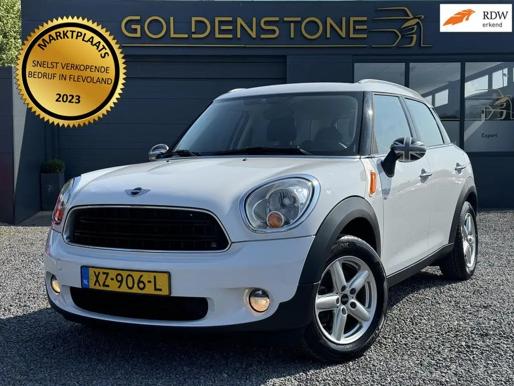 Photo 1 : Mini One 2015 Petrol