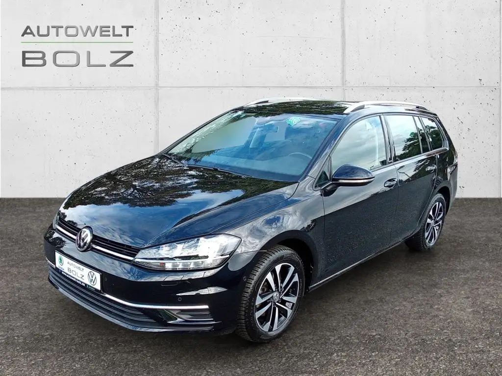 Photo 1 : Volkswagen Golf 2019 Petrol