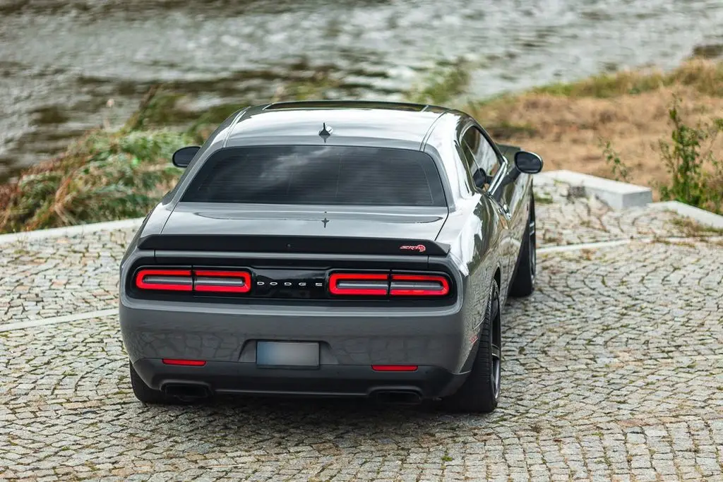 Photo 1 : Dodge Challenger 2017 Essence