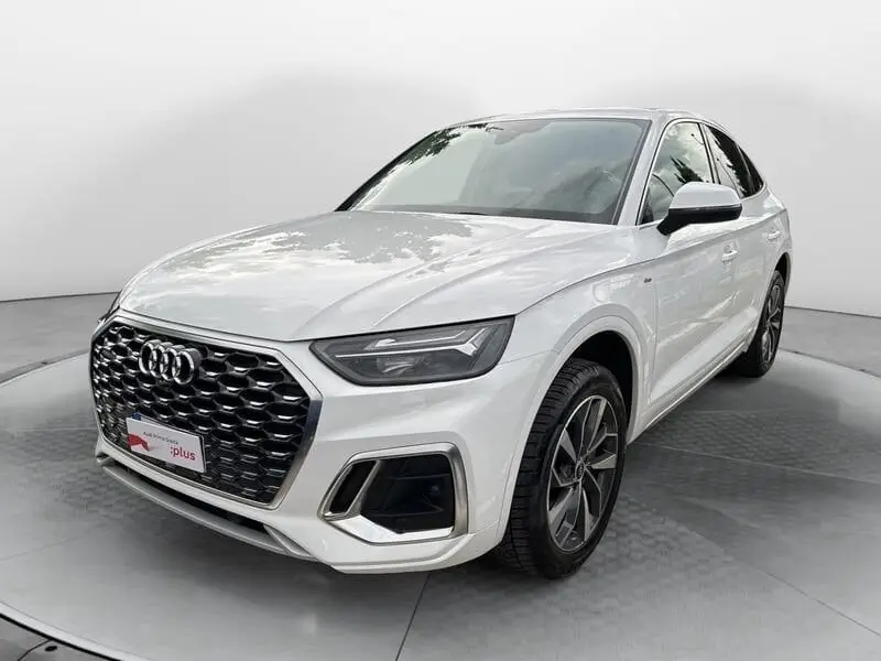 Photo 1 : Audi Q5 2021 Hybride