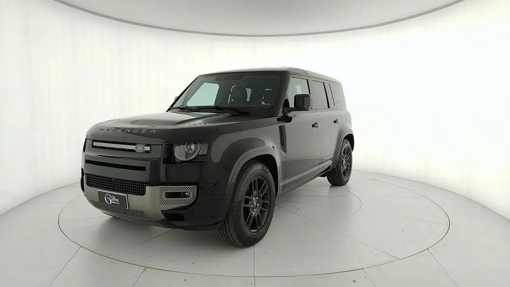 Photo 1 : Land Rover Defender 2021 Hybrid