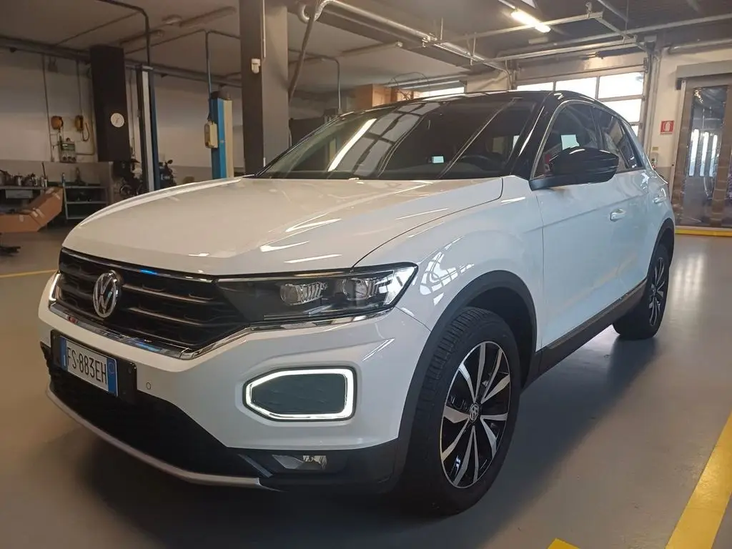 Photo 1 : Volkswagen T-roc 2018 Petrol