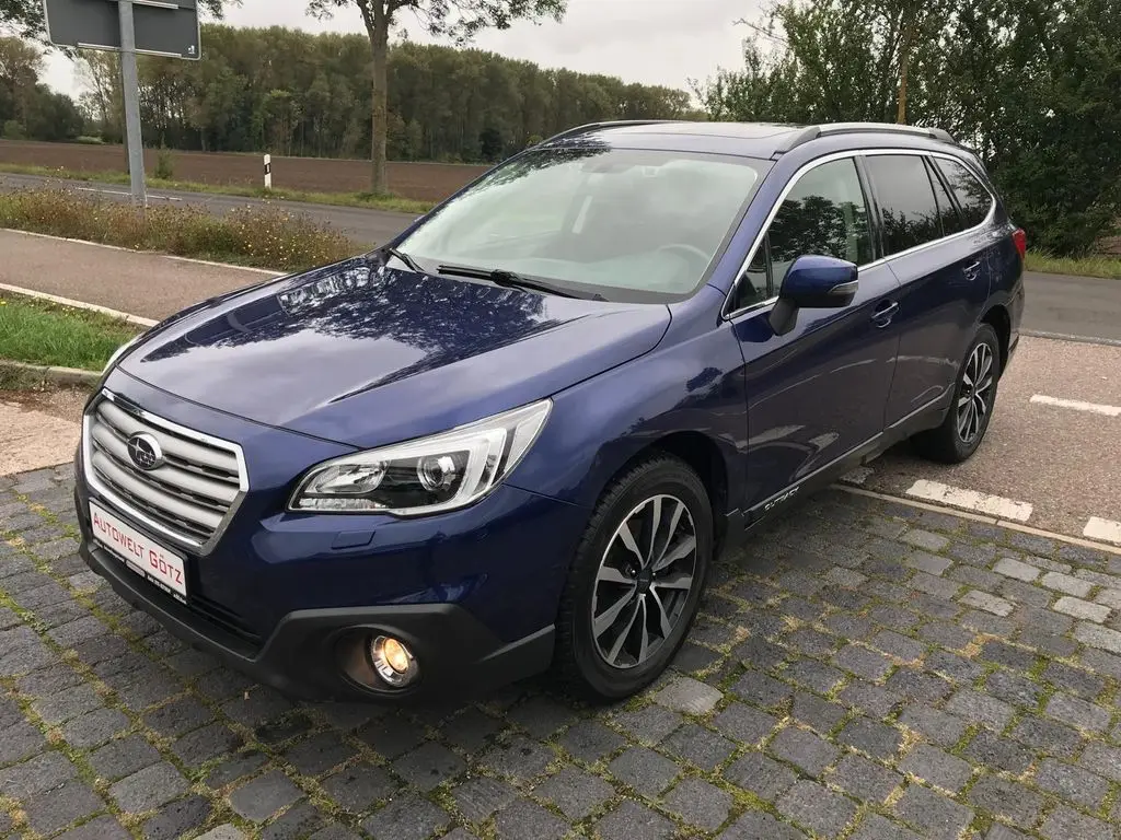 Photo 1 : Subaru Outback 2017 Petrol