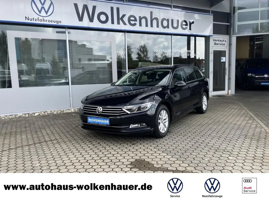 Photo 1 : Volkswagen Passat 2018 Diesel