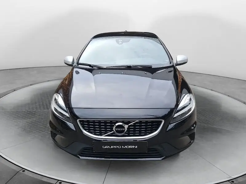 Photo 1 : Volvo V40 2019 Essence