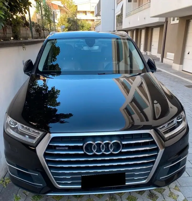 Photo 1 : Audi Q7 2016 Diesel