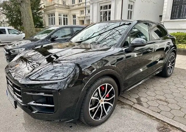 Photo 1 : Porsche Cayenne 2023 Essence