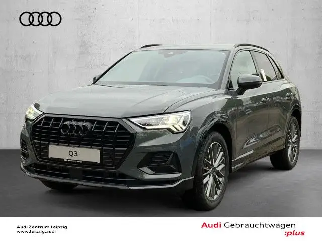 Photo 1 : Audi Q3 2024 Petrol