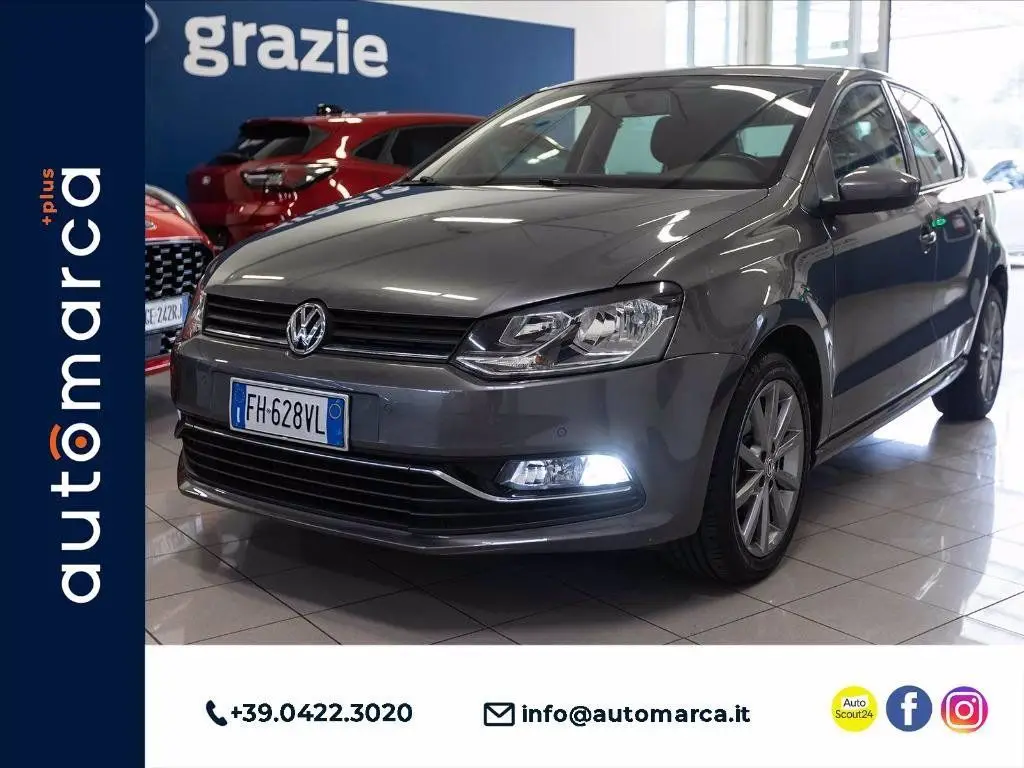 Photo 1 : Volkswagen Polo 2017 Petrol