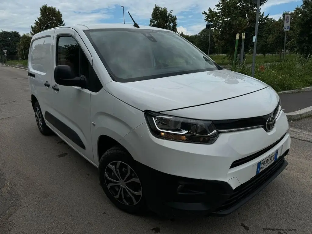 Photo 1 : Toyota Proace 2020 Diesel