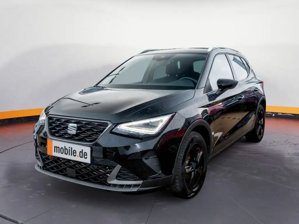 Photo 1 : Seat Arona 2023 Petrol