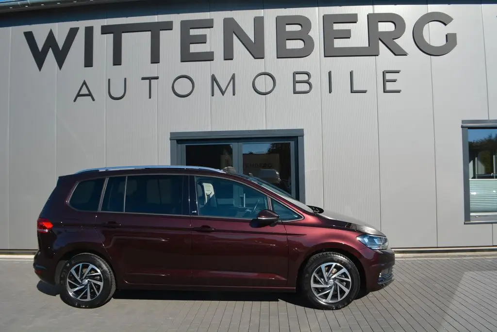 Photo 1 : Volkswagen Touran 2017 Petrol