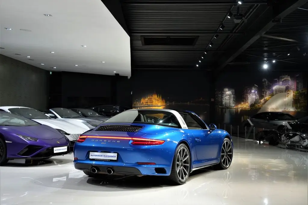 Photo 1 : Porsche 991 2016 Essence