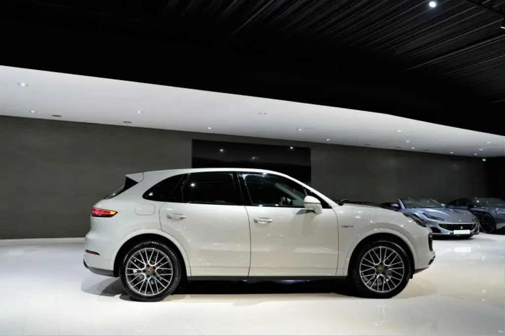 Photo 1 : Porsche Cayenne 2021 Hybride