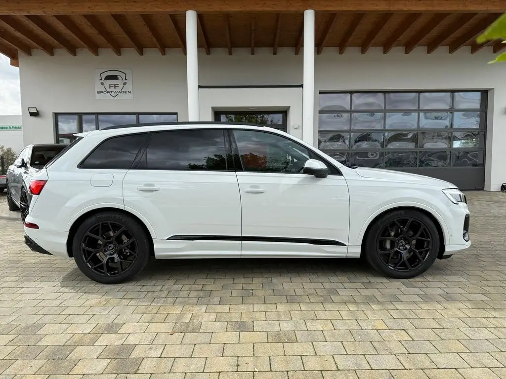 Photo 1 : Audi Q7 2024 Diesel