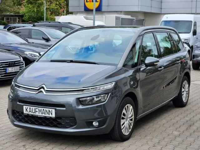 Photo 1 : Citroen C4 2015 Essence