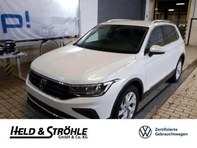 Photo 1 : Volkswagen Tiguan 2023 Essence