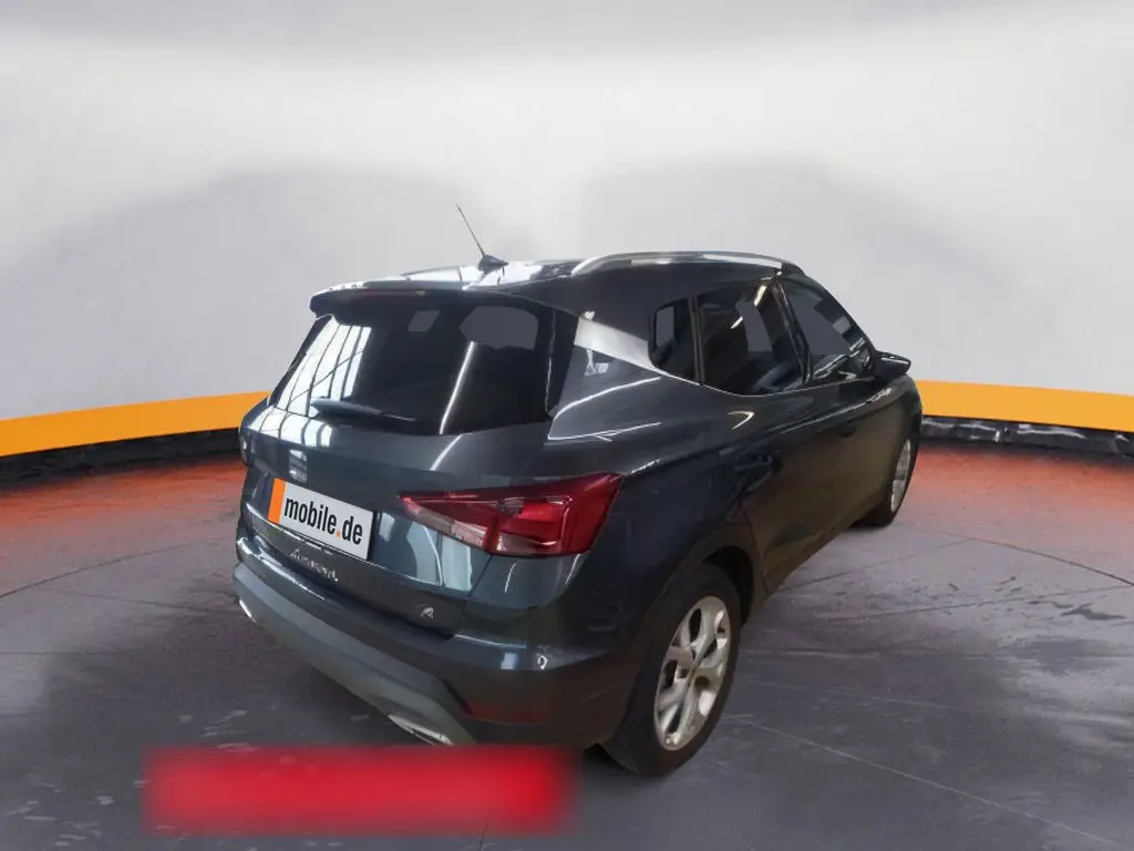 Photo 1 : Seat Arona 2023 Petrol