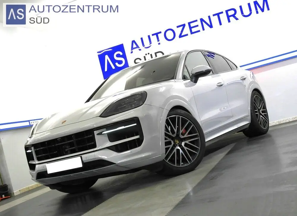 Photo 1 : Porsche Cayenne 2024 Essence