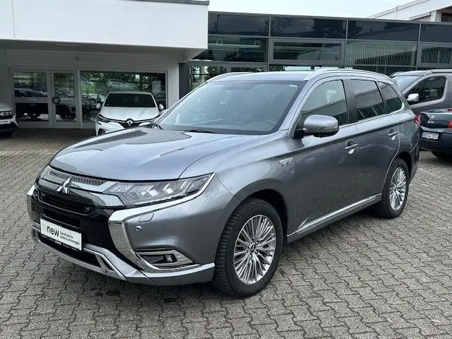 Photo 1 : Mitsubishi Outlander 2021 Hybrid