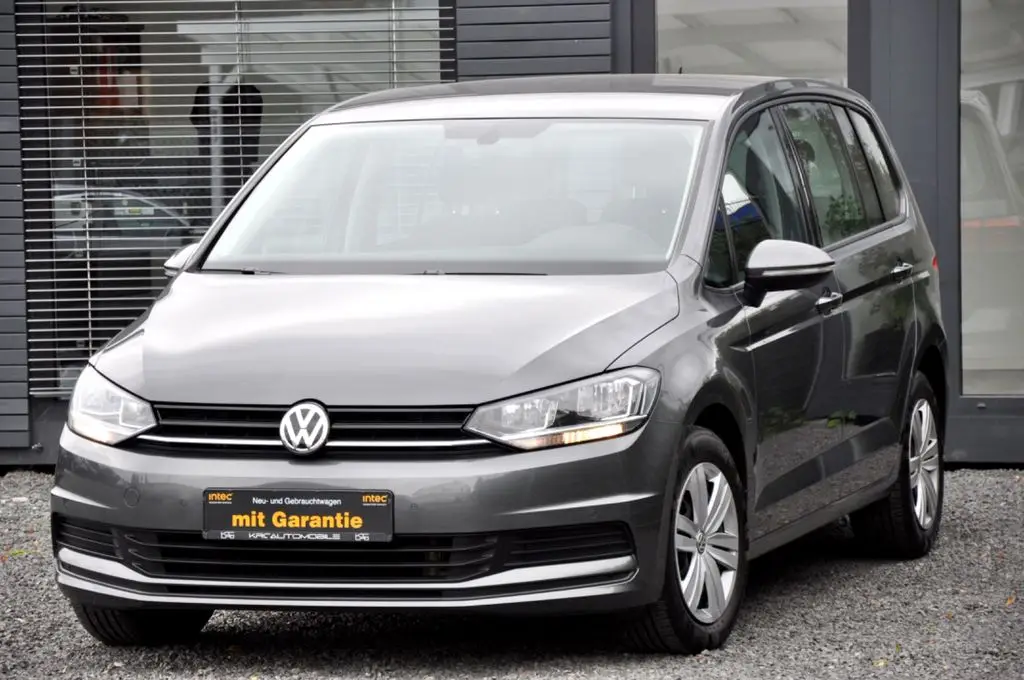 Photo 1 : Volkswagen Touran 2019 Petrol