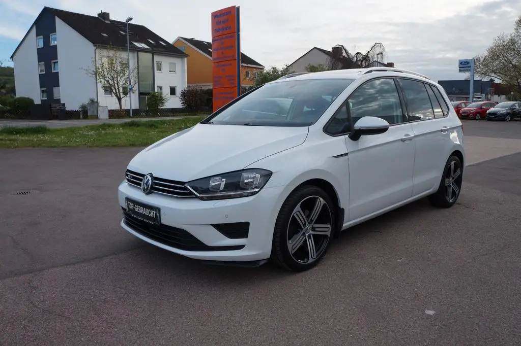 Photo 1 : Volkswagen Golf 2015 Petrol