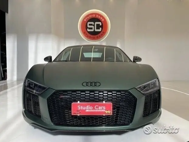 Photo 1 : Audi R8 2018 Essence